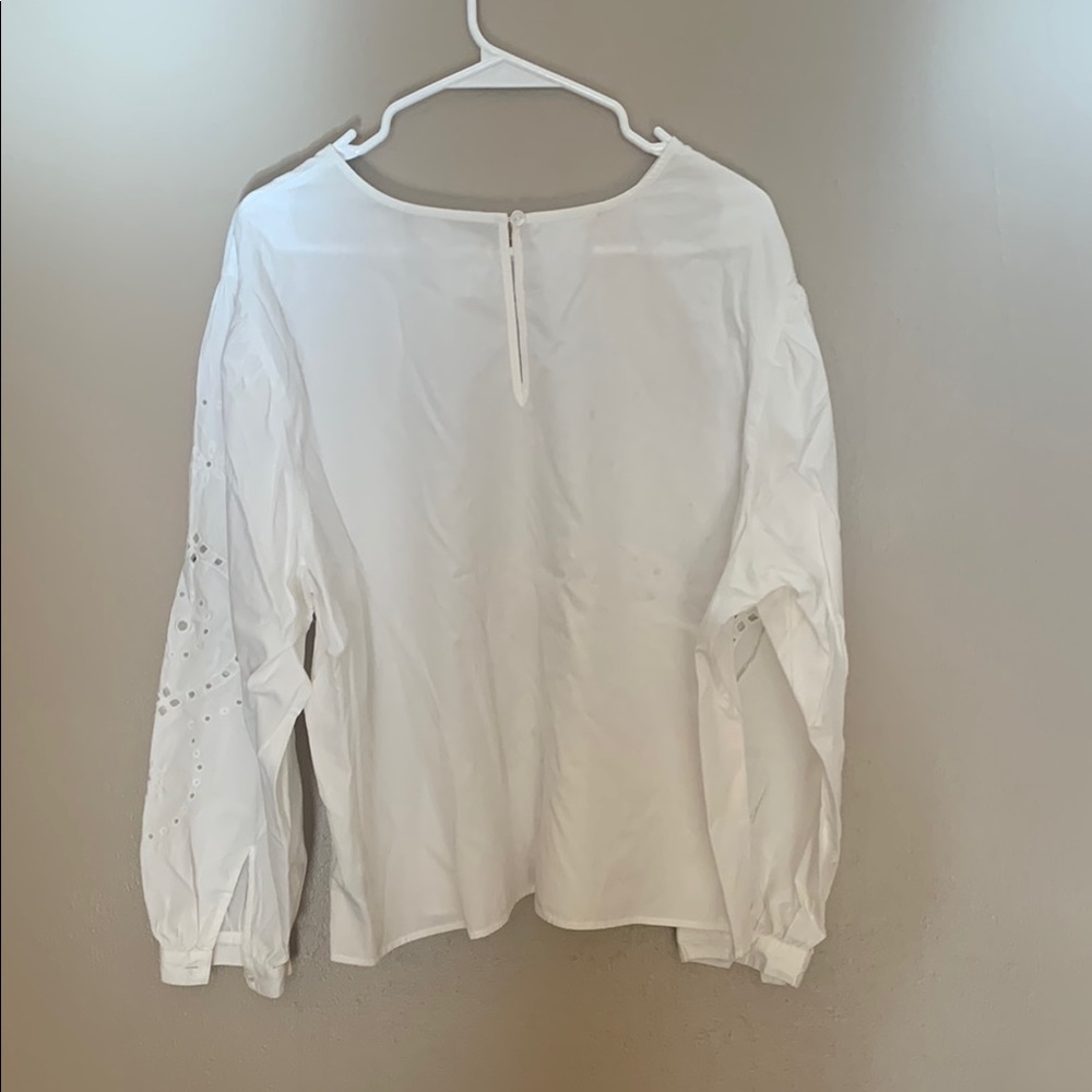 ‼️SUMMER SALE‼️ White Eyelet Women Top - Picture 3 of 3